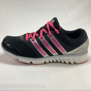 adidas run strong trainers